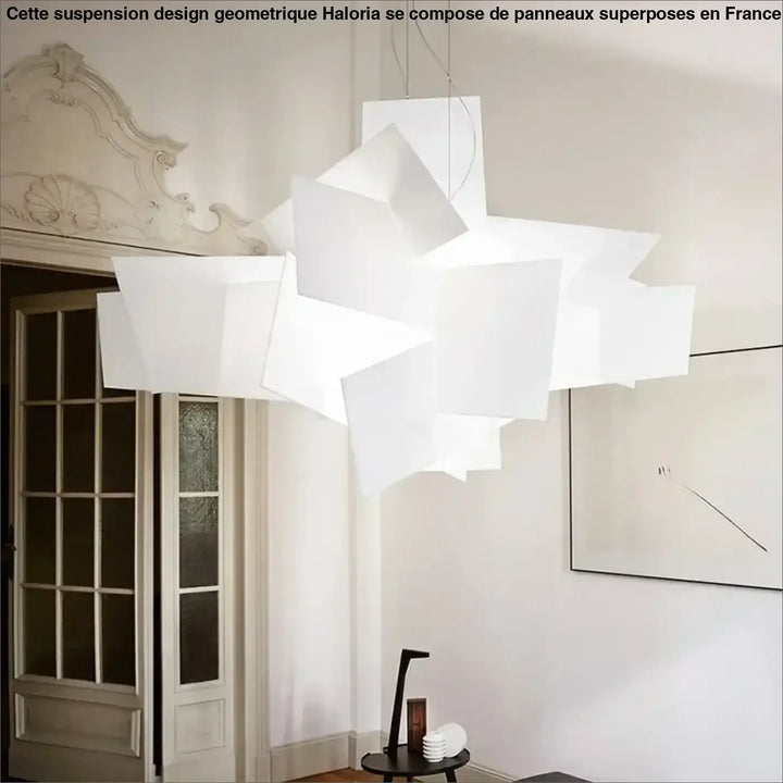 Suspension Design Géométrique en Panneaux Superposés

