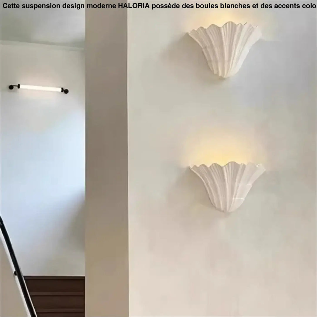 Applique murale blanche en forme de coquillage au style marin