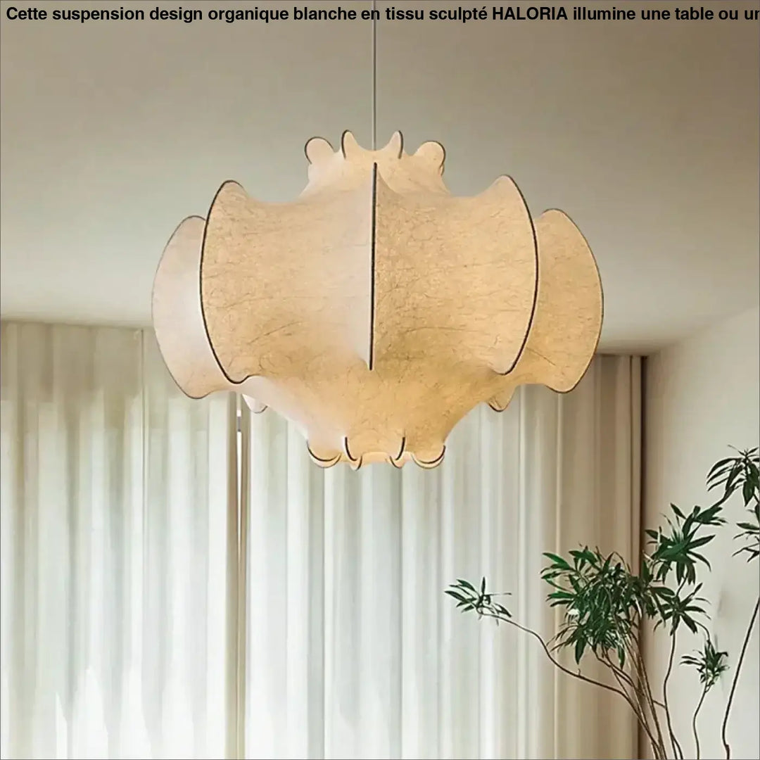 Suspension design organique blanche en tissu sculpté style contemporain