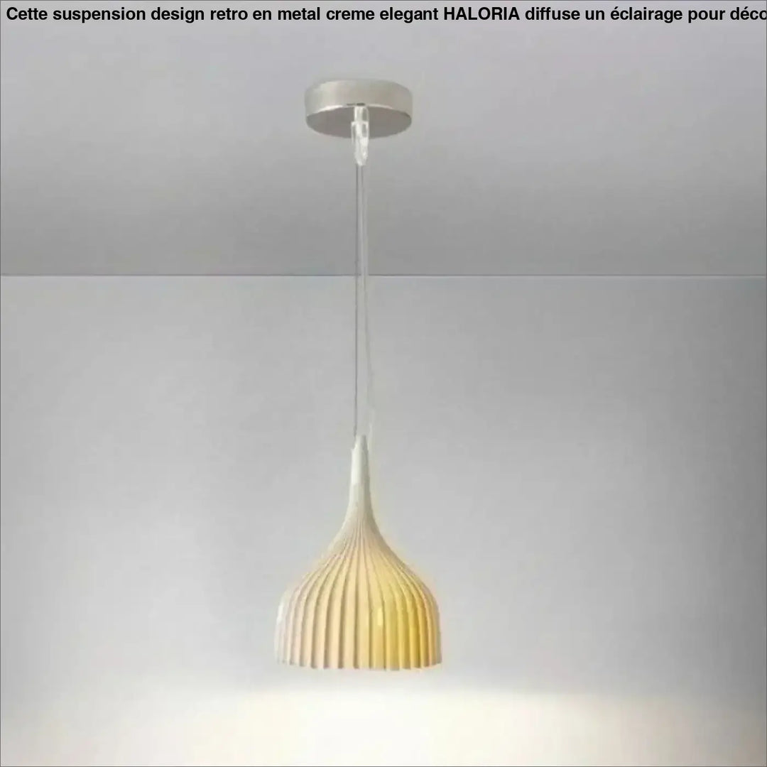 Suspension luminaire aurys avec verre nervuré chaud et monture métallique moderne pour éclairage vintage
