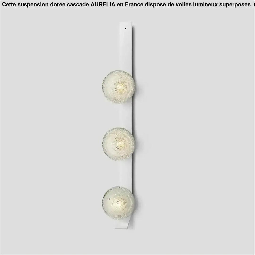 Applique Murale Verticale Dorée Avec Globes Soufflés Élégants