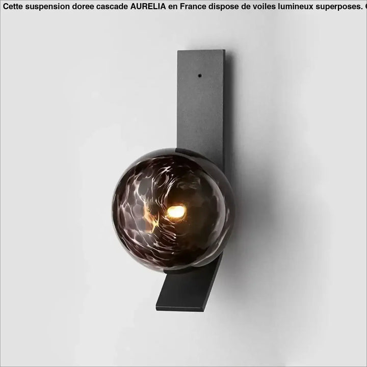 Applique Murale Verticale Dorée Avec Globes Soufflés Élégants