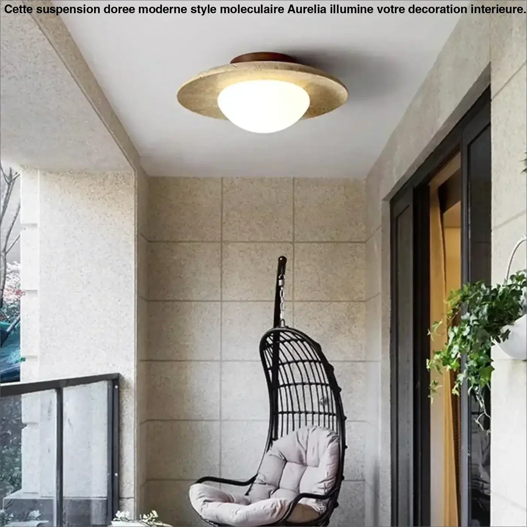 Plafonnier Chic Avec Diffuseur Rond Et Anneau Doré

