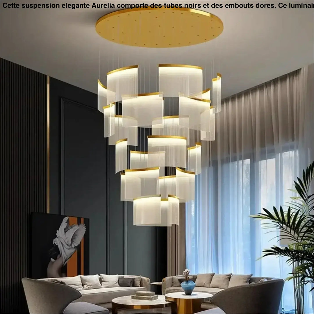Suspension Dorée Cascade En Voiles Lumineux Superposés Élégance