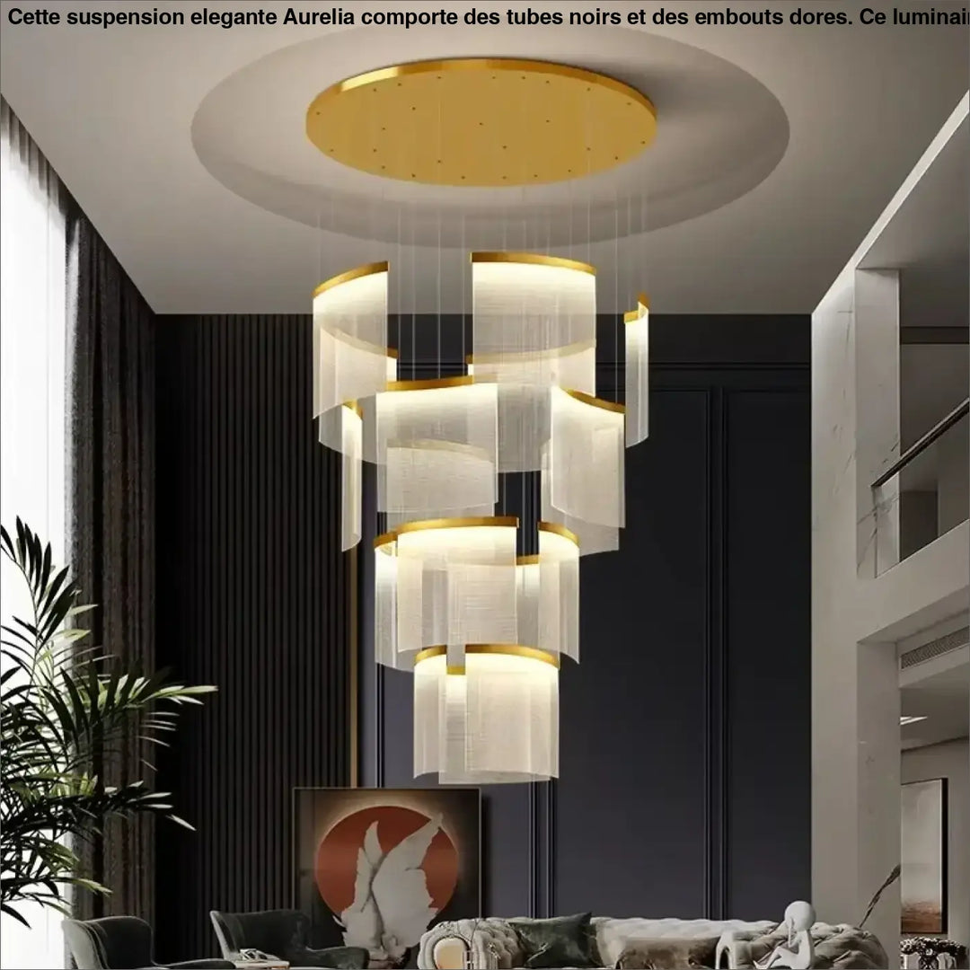 Suspension Dorée Cascade En Voiles Lumineux Superposés Élégance