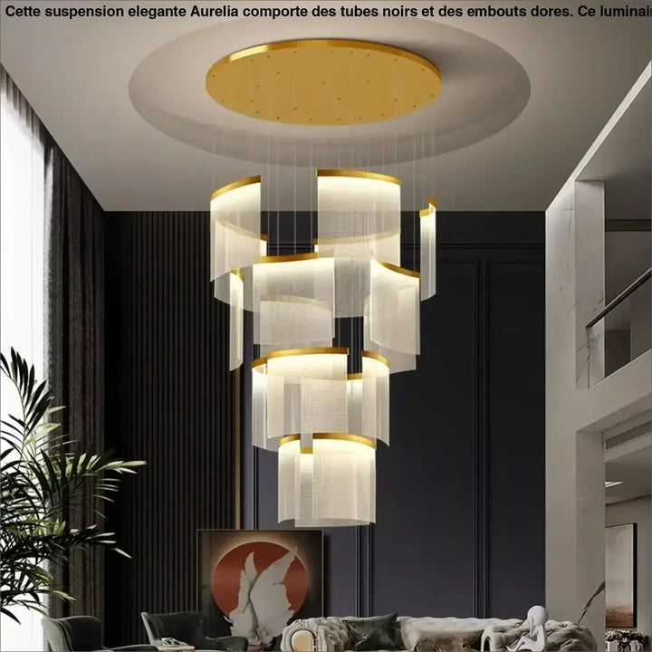 Suspension Dorée Cascade En Voiles Lumineux Superposés Élégance
