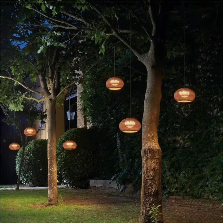 Luminaire d’extérieur tissé naturel élégant en rotin
