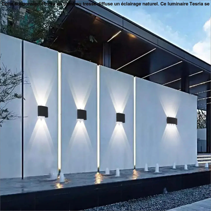 Modernes appliques murales carrées noires avec éclairage led intégré au-dessus d’une table pour une ambiance naturelle floréa
