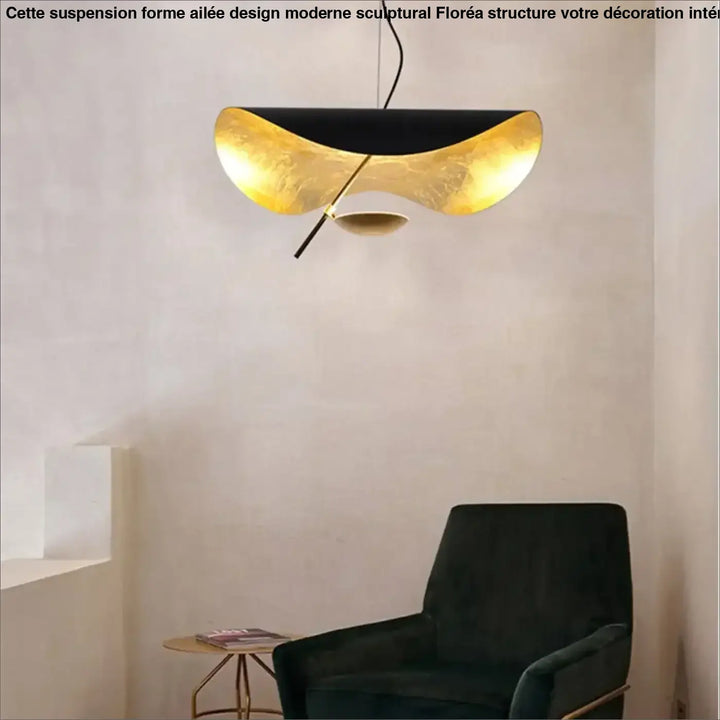 Suspension Forme Ailée Design Moderne Sculptural