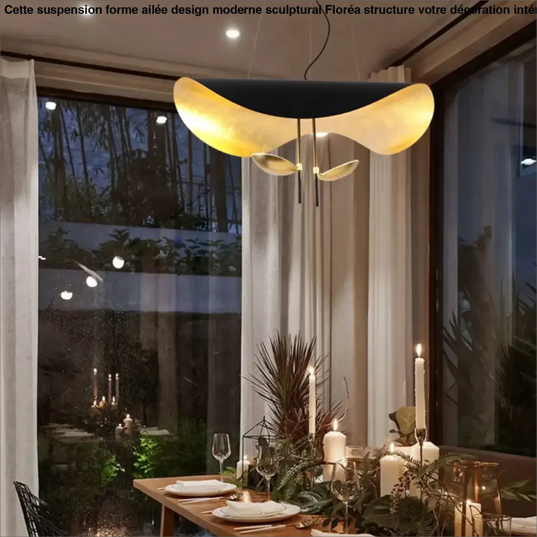 Suspension Forme Ailée Design Moderne Sculptural