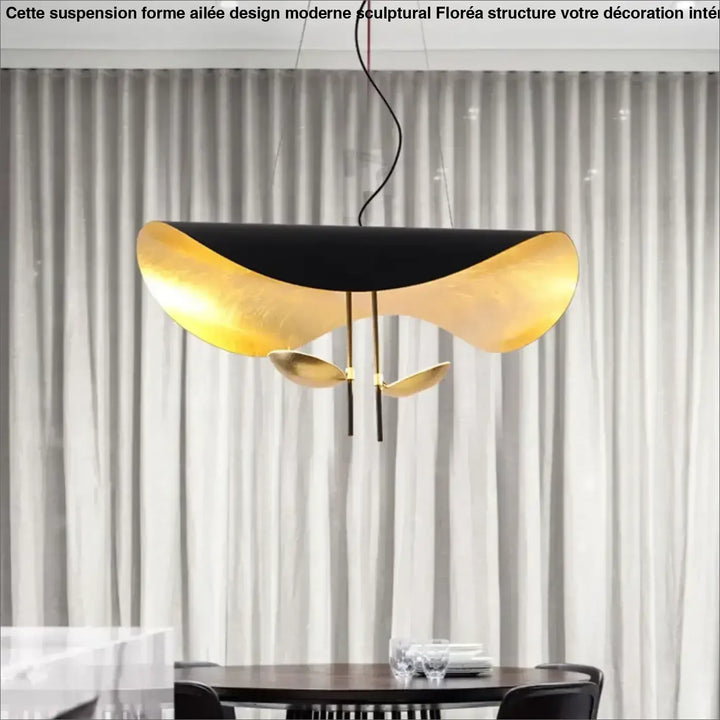 Suspension Forme Ailée Design Moderne Sculptural