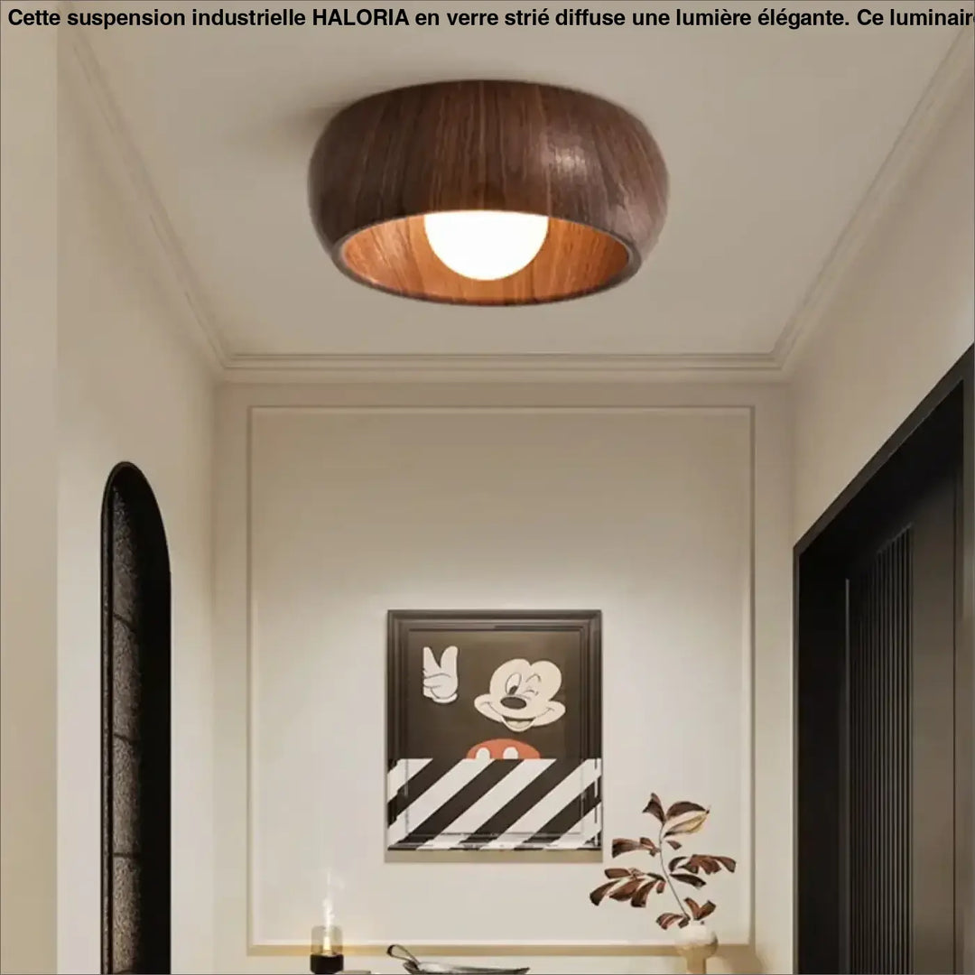 Luminaire plafonnier ceily avec design circulaire chaud en bois naturel et finition bois naturel visible sur grain