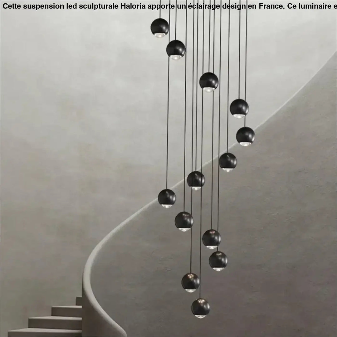 Suspension Cascade Moderne Boules Noires Pour Escalier