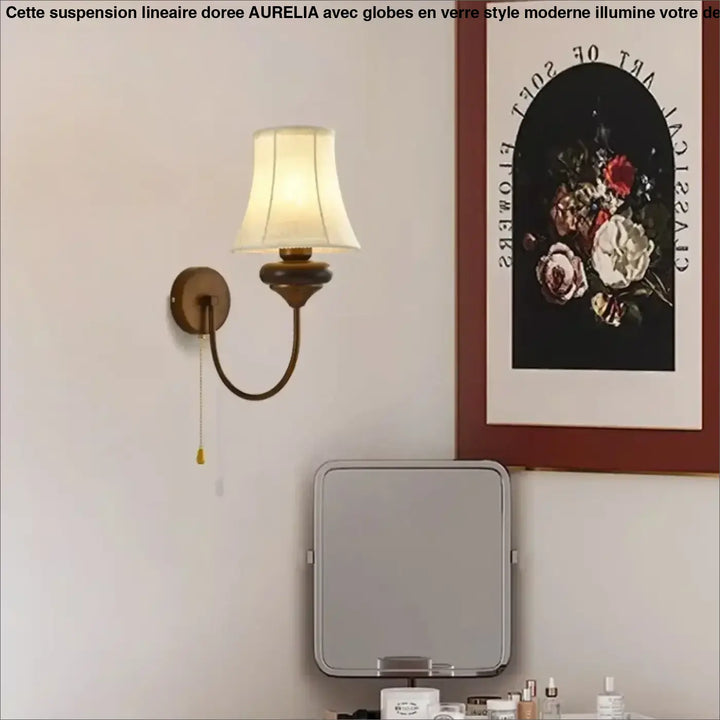 Applique murale classique en métal bronze avec un abat-jour en lin