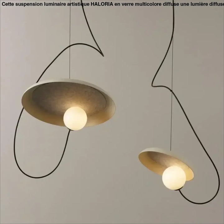 Suspension design moderne avec abat-jour rond et boule lumineuse

