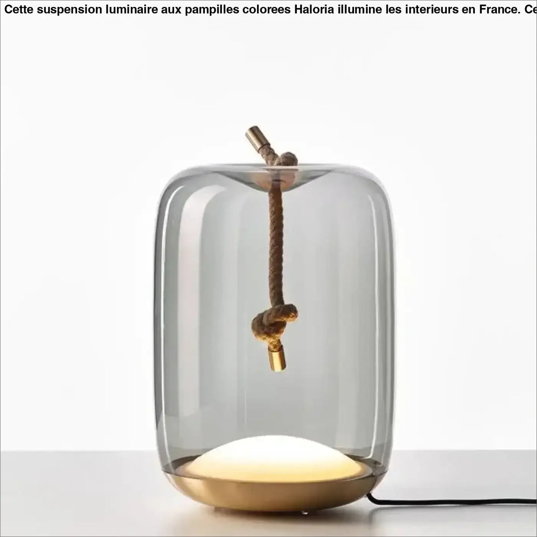 Lampe de table aeris moderne avec dôme en verre clair base en laiton et corde nouée pour lumière douce et décoration intérieure