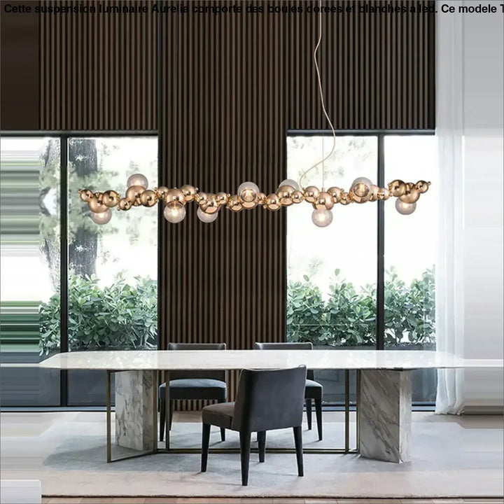 Suspension Luminaire Avec Des Boules Dorées Et Blanches À LED
