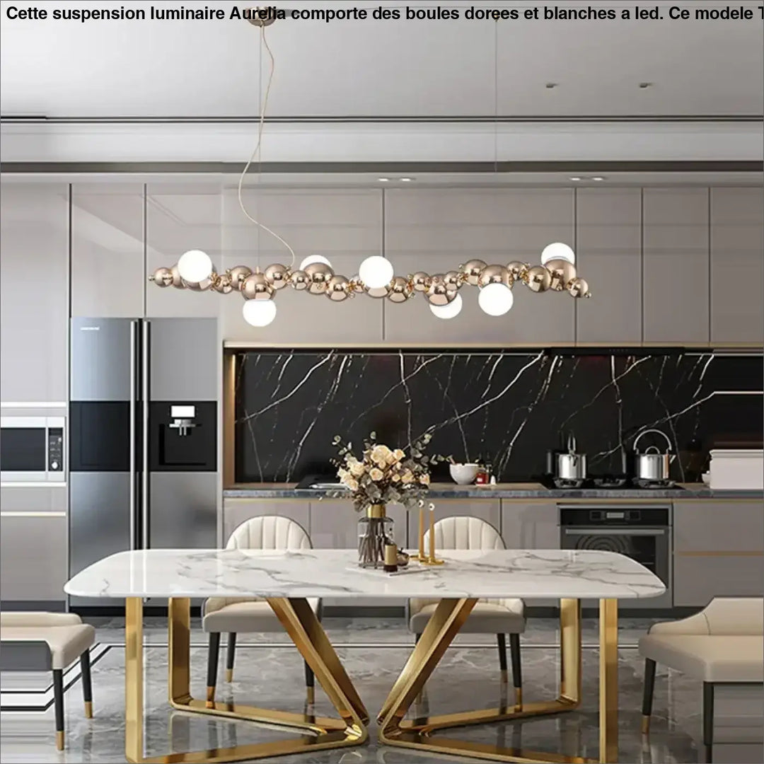 Suspension Luminaire Avec Des Boules Dorées Et Blanches À LED