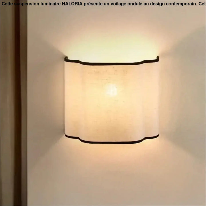 Applique murale susso avec lumière douce, abat-jour en lin courbé et bordure noire pour décoration intérieure chaleureuse