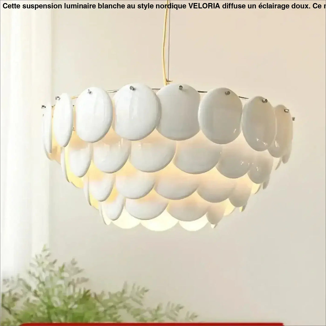 Suspension luminaire moderne en verre blanc sculpté élégant