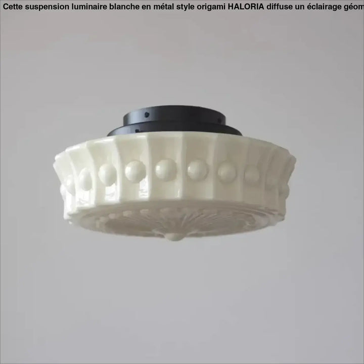Plafonnier design rétro en verre sculpté ambiance raffinée