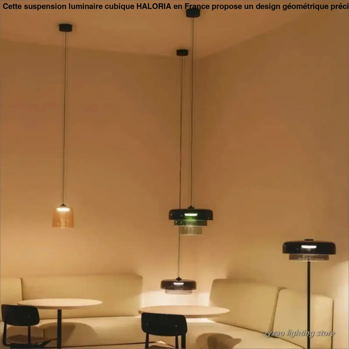 Suspension luminaire zaoh avec verre teinté noir et abat-jours translucides, objet décoratif pour éclairage ambiant moderne