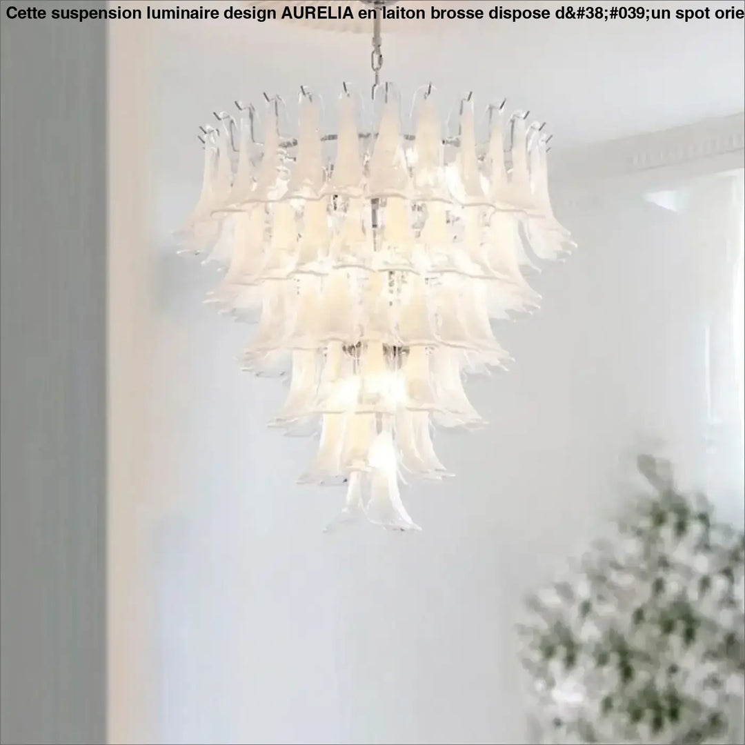 Suspension luminaire nymo avec verre soufflé blanc translucide en pétales multicouches pour une élégance intemporelle