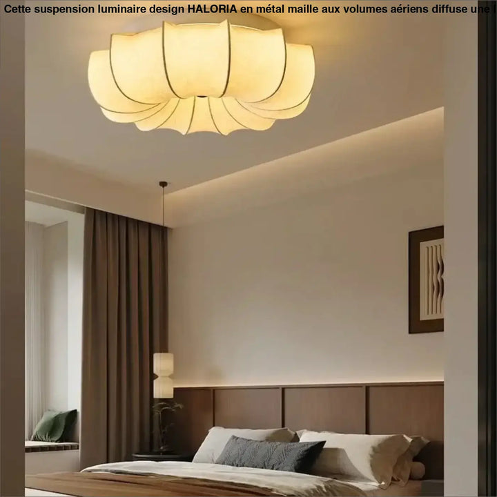 Luminaire plafonnier sorelia avec abat-jour en tissu superposé ton chaud à design doux en forme de pétales