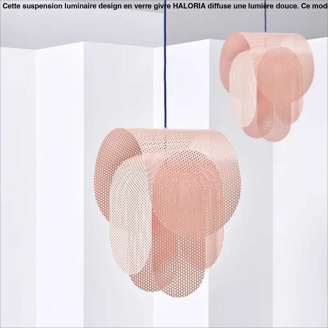 Suspension luminaire rose effet grillage au style original