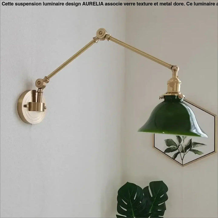 Applique murale orientable en laiton avec abat jour verte chic