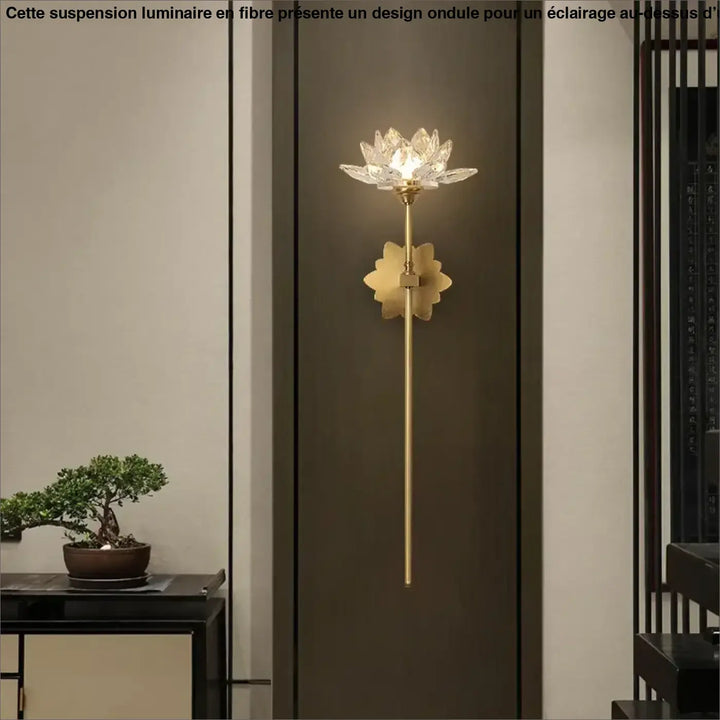 Applique murale lotus doré design floral lumineux au style élégant