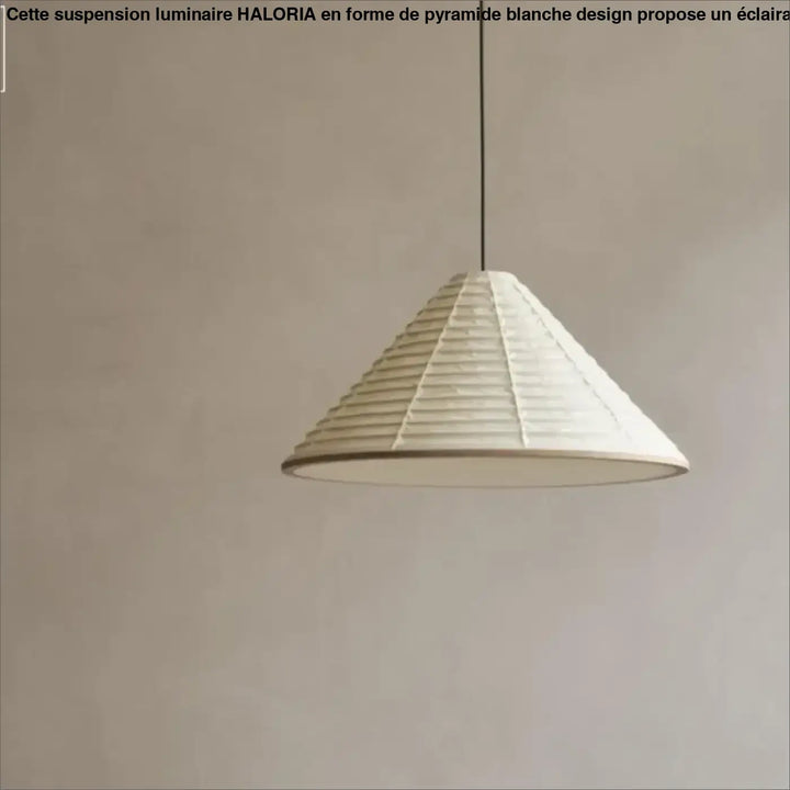 Suspension luminaire en forme de pyramide blanche design originale

