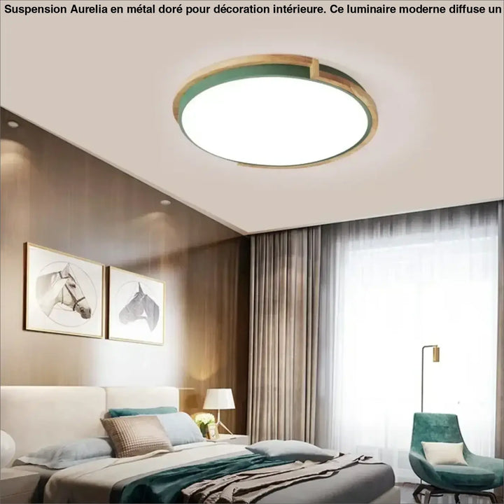 Suspension luminaire en metal doré au style moderne avec cadre vert et bois ton au-dessus d’une table ou d’un coin salon
