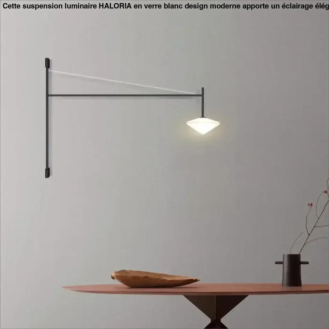 Suspension luminaire en verre blanc design moderne avec applique murale noire minimaliste et abat-jour en verre blanc