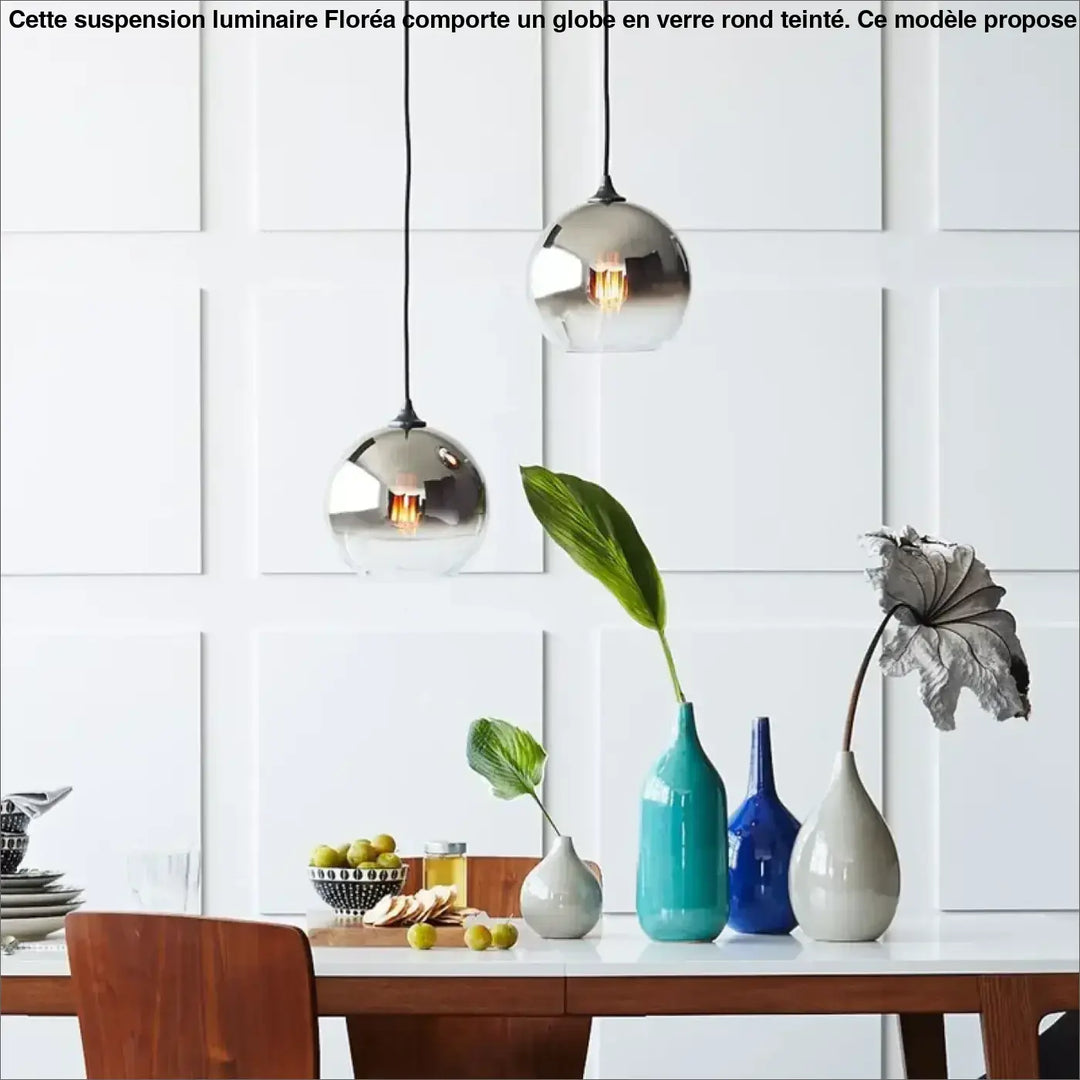 Suspension luminaire en verre rond teinté en doré, argent ou rose gold

