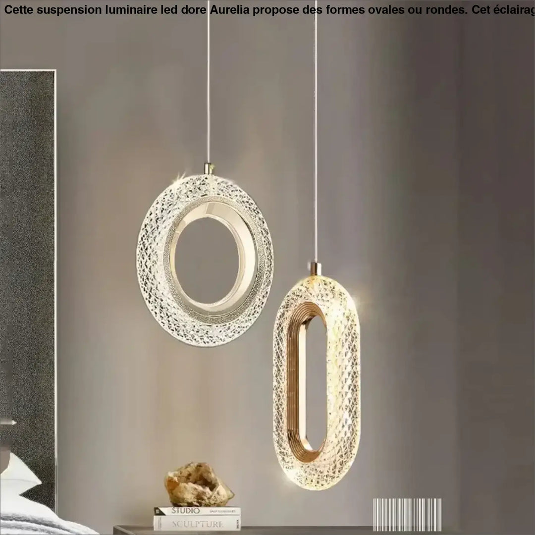 Suspension luminaire LED doré disponible en ovale ou rond

