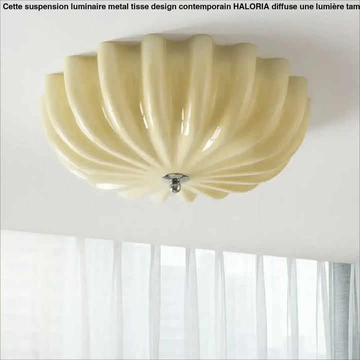 Plafonnier design en résine ondulée crème ou blanc moderne