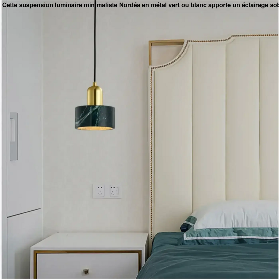 Suspension luminaire minimaliste vert ou blanc pour cuisine tendance

