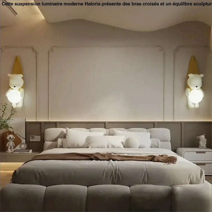 Applique murale kodan en forme dours crème avec lumières sphériques chaudes émettant une lueur douce