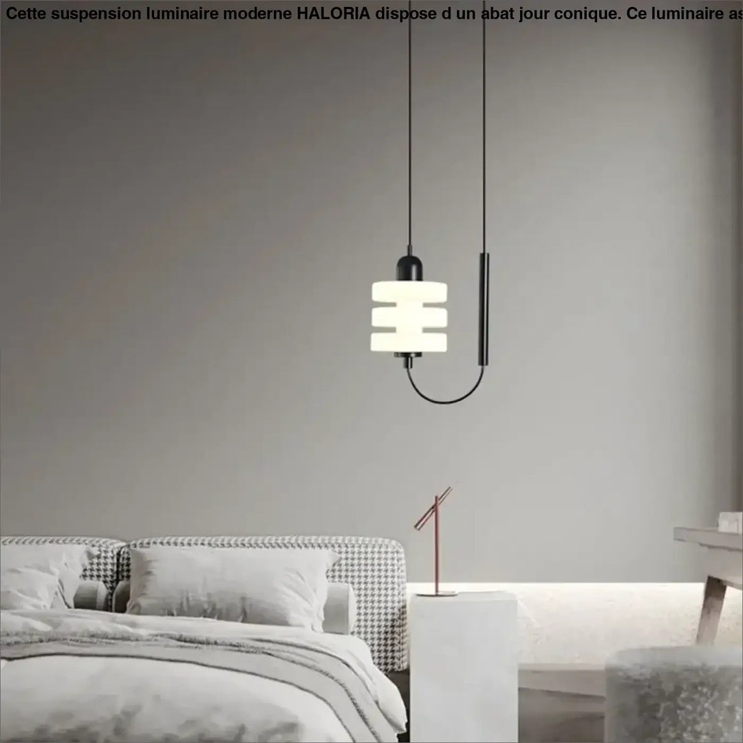 Suspension luminaire moderne avec abat jour conique en verre givré et bras métalliques noirs élégants