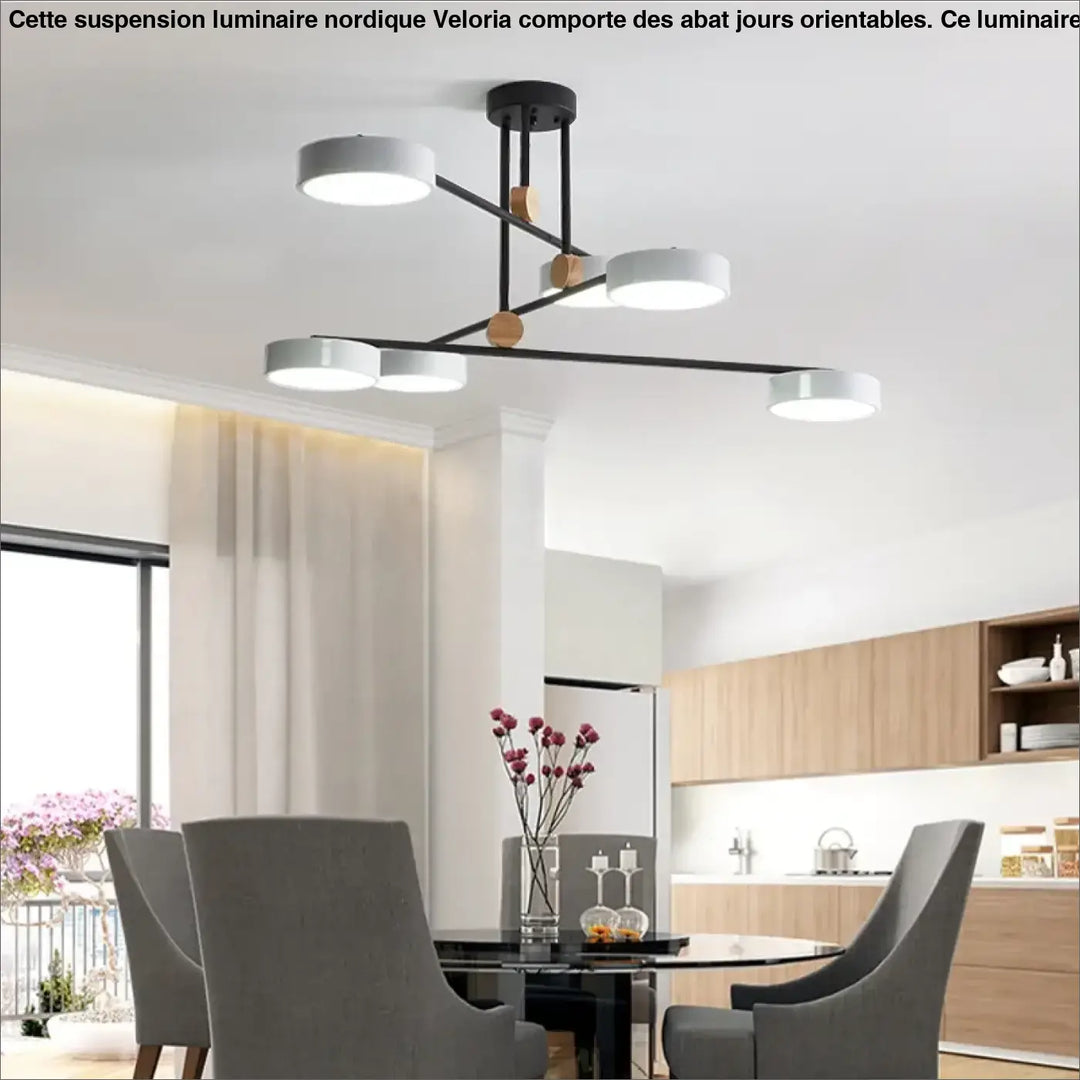 Suspension luminaire nordique noir et blanc avec accents en bois et abat jours orientables veloria