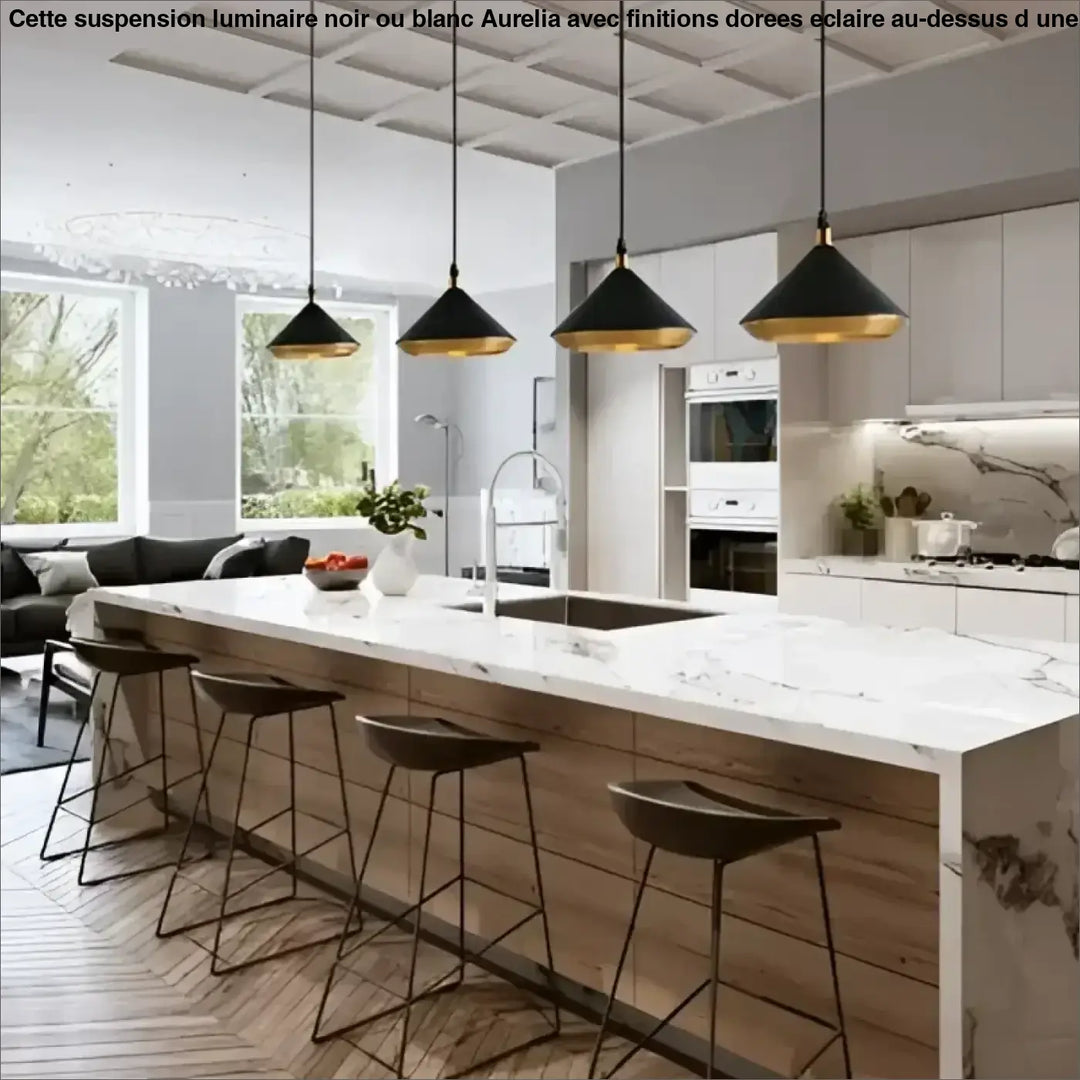 Suspension luminaire noir ou blanc avec des détails dorés

