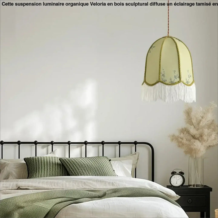Suspension luminaire vintage floral avec des franges élégantes