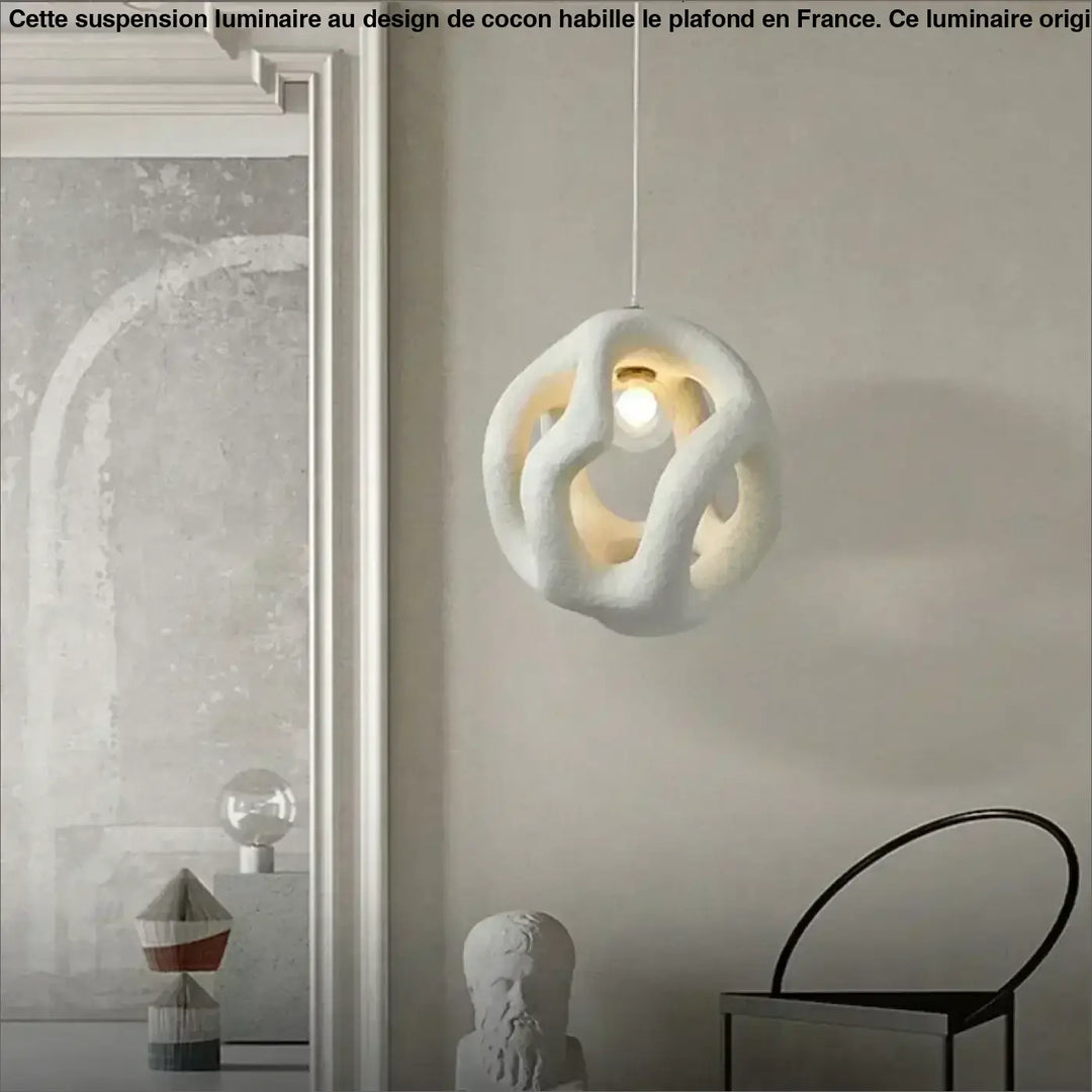 Suspension Luminaire Orignal Au Design De Cocon Résine Blanc Ou Noir