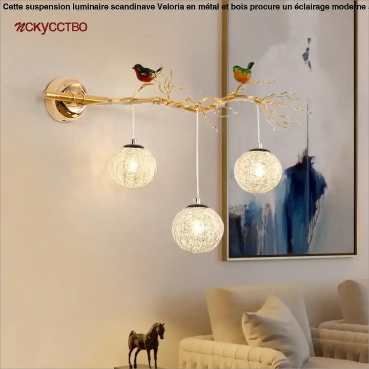 Applique murale sylvana en métal doré avec globes en verre texturé et oiseaux décoratifs design murale moderne