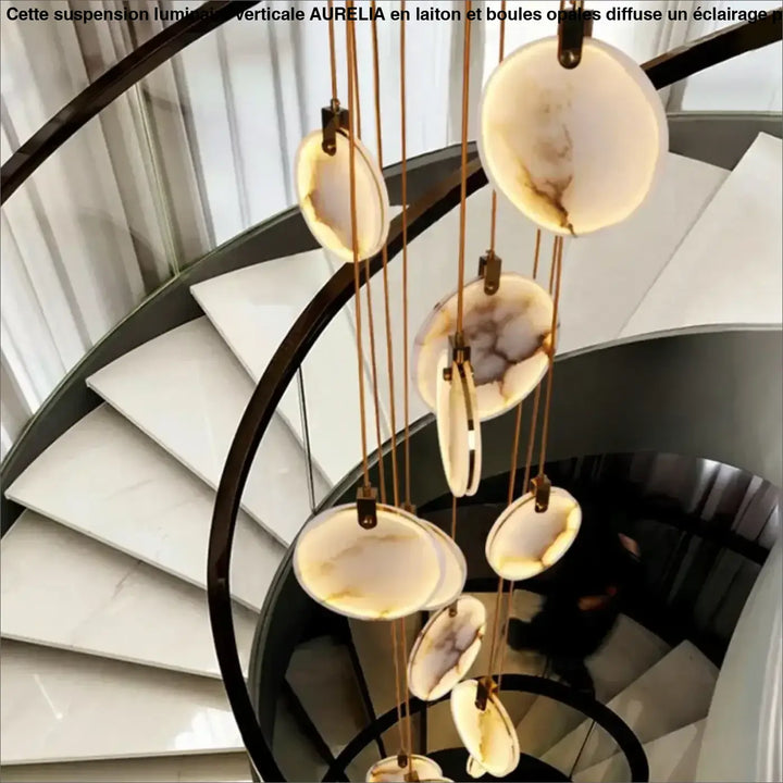 Suspension luminaire cascade en albâtre blanc élégant