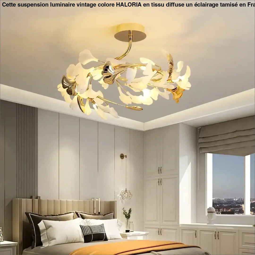 Plafonnier feuilles dorées style floral moderne et chic