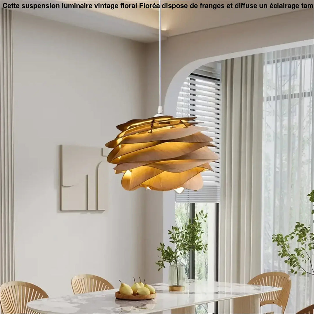 Suspension design ondulée blanche effet pétales lumineux
