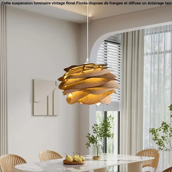 Suspension design ondulée blanche effet pétales lumineux