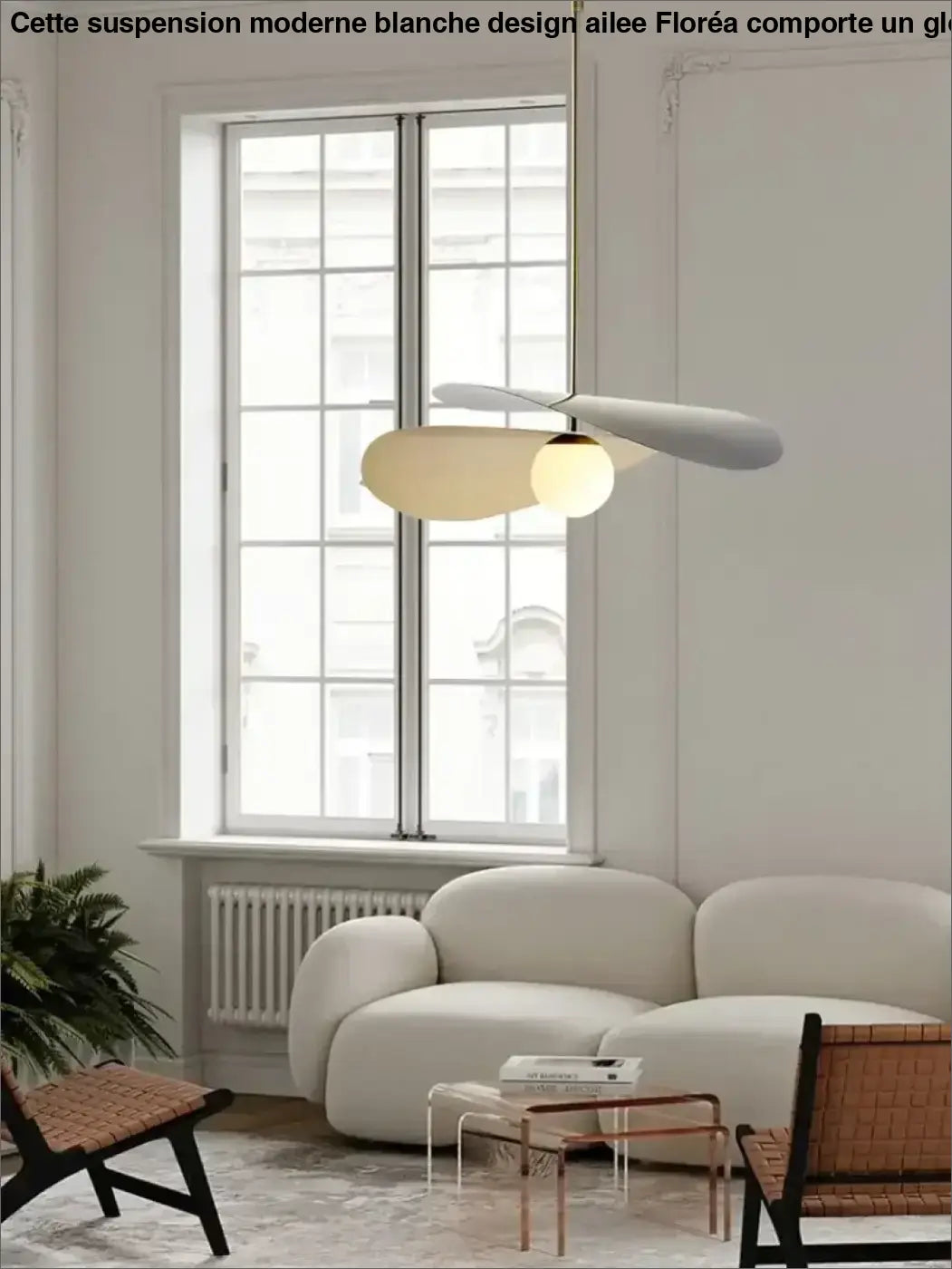 Suspension Moderne Blanche Design Ailée et Globe Opale

